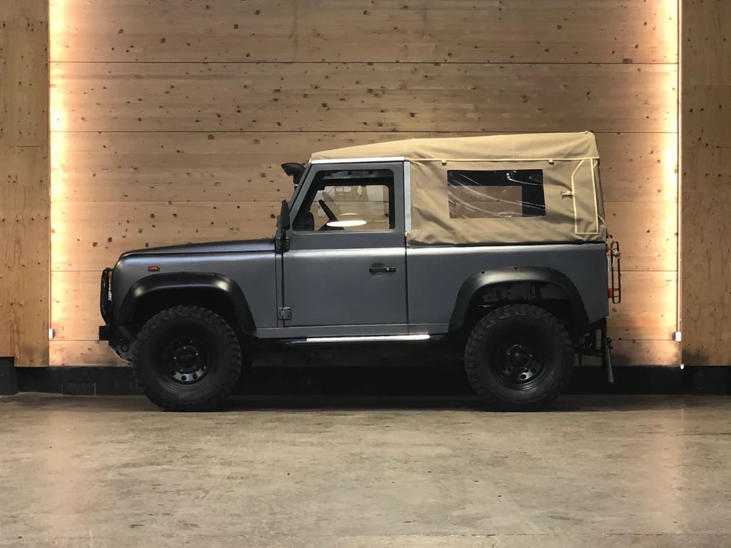 Land Rover Defender 90 Td5 Bache